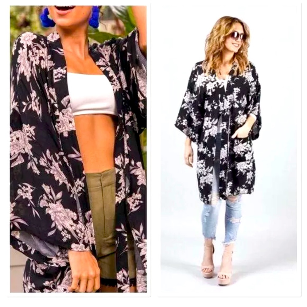 SPIRITUAL GANGSTER KIMONO BLACK AND WHITE ONE SIZE